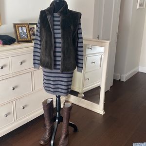 Sassy sweater dress. Layer it up for playful fun. Size small